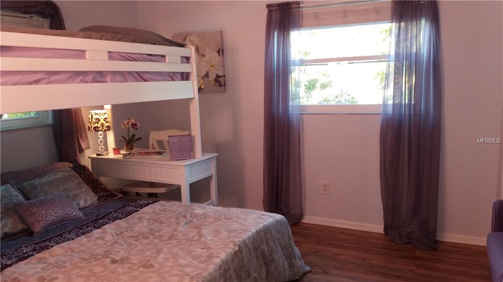 2726 JEFFERSON CIRCLE, SARASOTA, Florida 34239, 3 Bedrooms Bedrooms, 9 Rooms Rooms,2 BathroomsBathrooms,Residential,For sale,JEFFERSON,A4210141