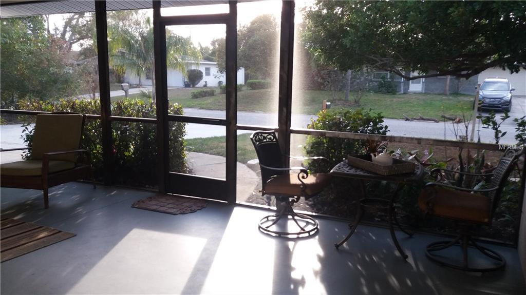 2726 JEFFERSON CIRCLE, SARASOTA, Florida 34239, 3 Bedrooms Bedrooms, 9 Rooms Rooms,2 BathroomsBathrooms,Residential,For sale,JEFFERSON,A4210141