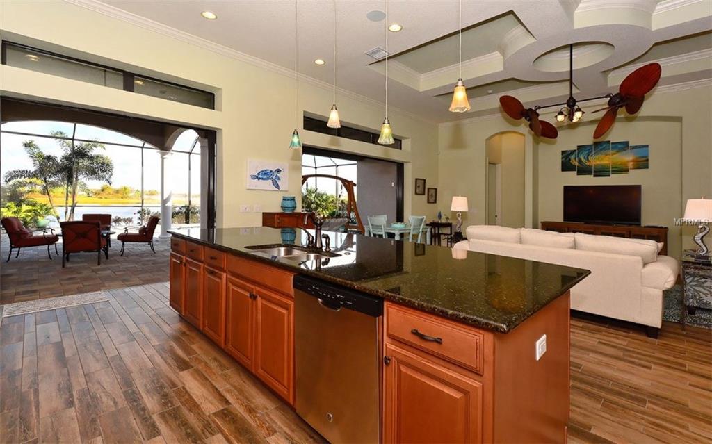 13313 MALACHITE DRIVE, BRADENTON, Florida 34211, 3 Bedrooms Bedrooms, 7 Rooms Rooms,3 BathroomsBathrooms,Residential,For sale,MALACHITE,A4178570
