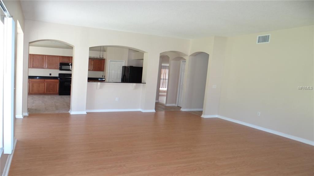 2631 QUEEN ALBERTA DRIVE, VALRICO, Florida 33596, 6 Bedrooms Bedrooms, 12 Rooms Rooms,3 BathroomsBathrooms,Residential,For sale,QUEEN ALBERTA,T2891666