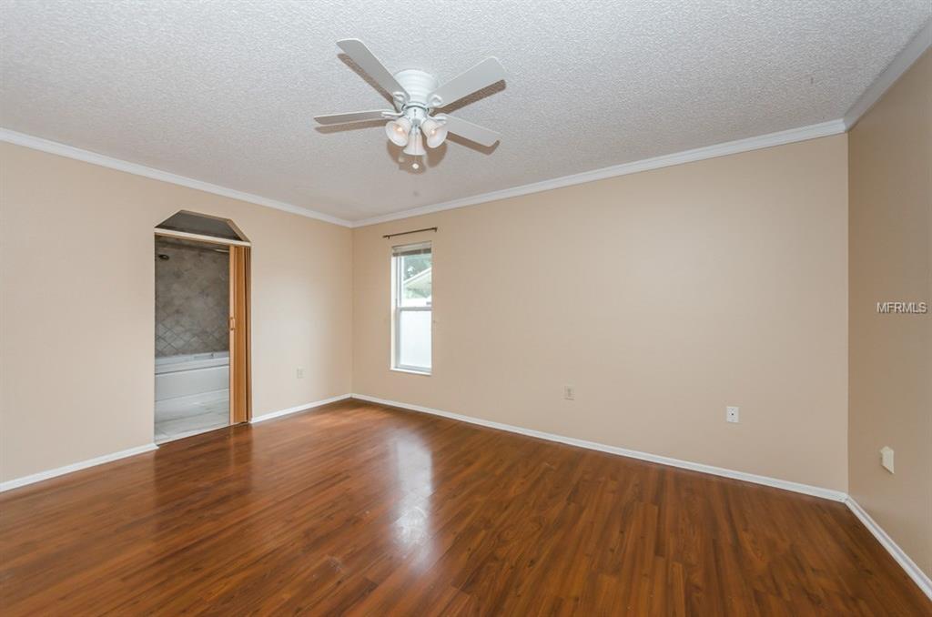 105 WOODBURN COURT, SAFETY HARBOR, Florida 34695, 4 Bedrooms Bedrooms, 9 Rooms Rooms,2 BathroomsBathrooms,Residential,For sale,WOODBURN,U7830761