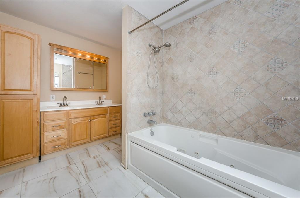 105 WOODBURN COURT, SAFETY HARBOR, Florida 34695, 4 Bedrooms Bedrooms, 9 Rooms Rooms,2 BathroomsBathrooms,Residential,For sale,WOODBURN,U7830761