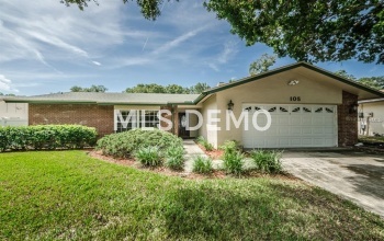 105 WOODBURN COURT, SAFETY HARBOR, Florida 34695, 4 Bedrooms Bedrooms, 9 Rooms Rooms,2 BathroomsBathrooms,Residential,For sale,WOODBURN,U7830761