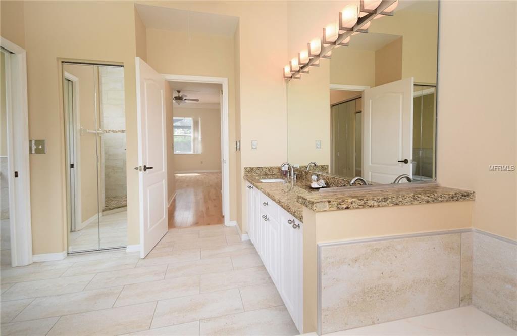 9520 HAWKSMOOR LANE, SARASOTA, Florida 34238, 4 Bedrooms Bedrooms, 7 Rooms Rooms,3 BathroomsBathrooms,Residential,For sale,HAWKSMOOR,A4197662
