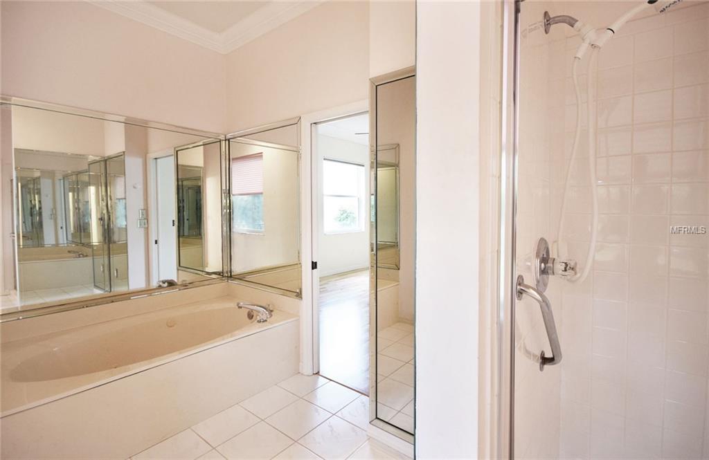 9520 HAWKSMOOR LANE, SARASOTA, Florida 34238, 4 Bedrooms Bedrooms, 7 Rooms Rooms,3 BathroomsBathrooms,Residential,For sale,HAWKSMOOR,A4197662