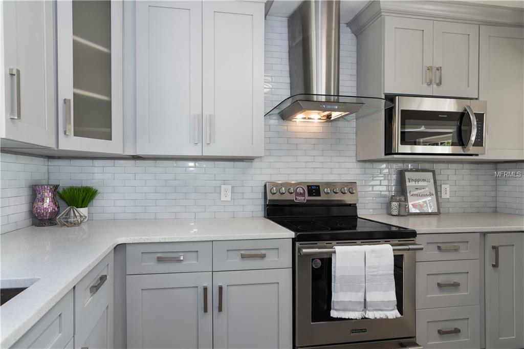 2621 ILLINOIS STREET, ORLANDO, Florida 32803, 2 Bedrooms Bedrooms, 5 Rooms Rooms,2 BathroomsBathrooms,Residential,For sale,ILLINOIS,S4853512