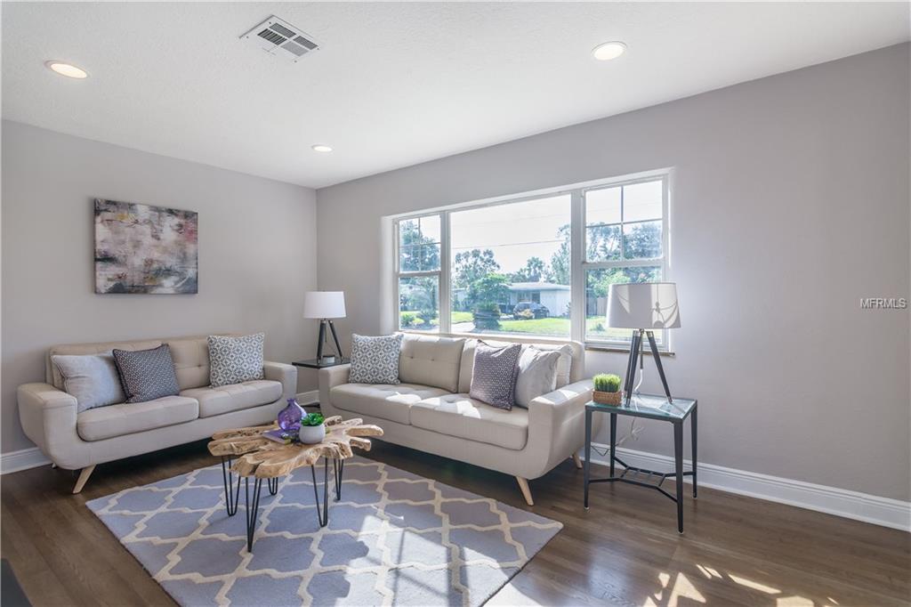 2621 ILLINOIS STREET, ORLANDO, Florida 32803, 2 Bedrooms Bedrooms, 5 Rooms Rooms,2 BathroomsBathrooms,Residential,For sale,ILLINOIS,S4853512