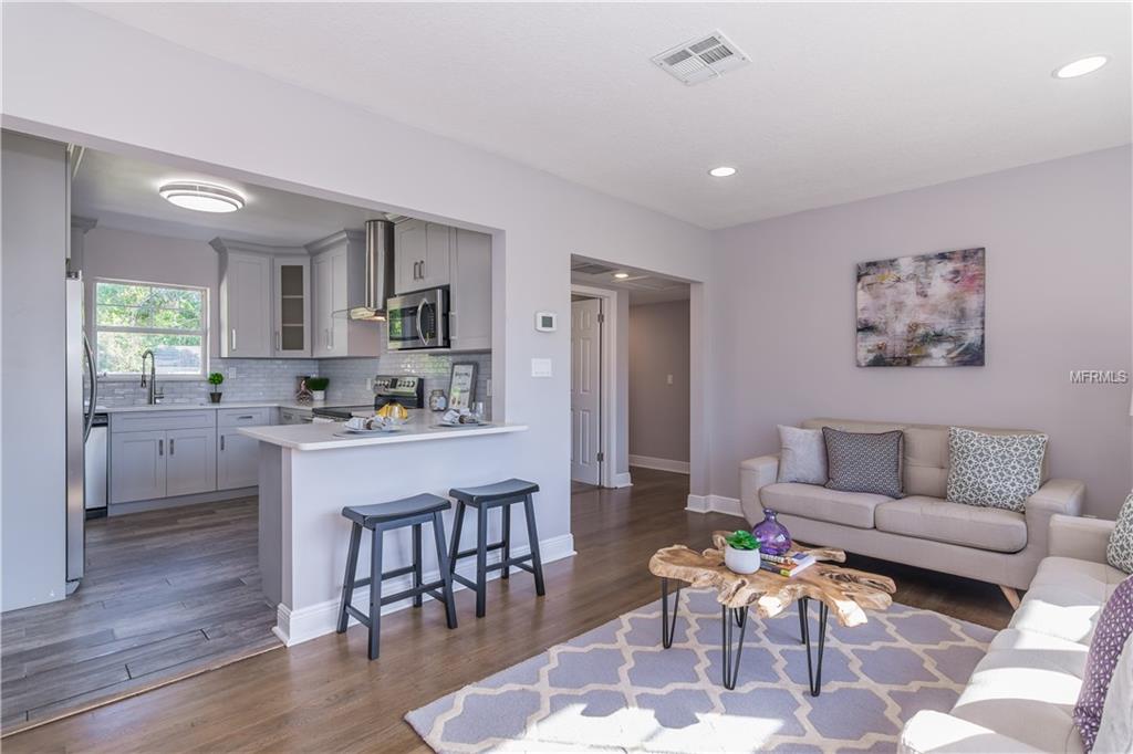 2621 ILLINOIS STREET, ORLANDO, Florida 32803, 2 Bedrooms Bedrooms, 5 Rooms Rooms,2 BathroomsBathrooms,Residential,For sale,ILLINOIS,S4853512