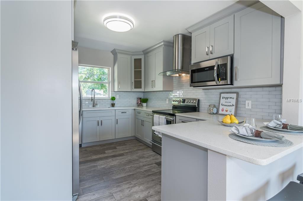 2621 ILLINOIS STREET, ORLANDO, Florida 32803, 2 Bedrooms Bedrooms, 5 Rooms Rooms,2 BathroomsBathrooms,Residential,For sale,ILLINOIS,S4853512