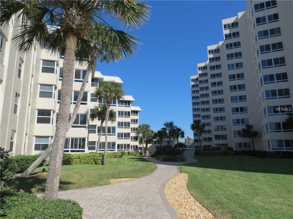 5916 MIDNIGHT PASS ROAD, SARASOTA, Florida 34242, 2 Bedrooms Bedrooms, 5 Rooms Rooms,2 BathroomsBathrooms,Residential,For sale,MIDNIGHT PASS,A4202599