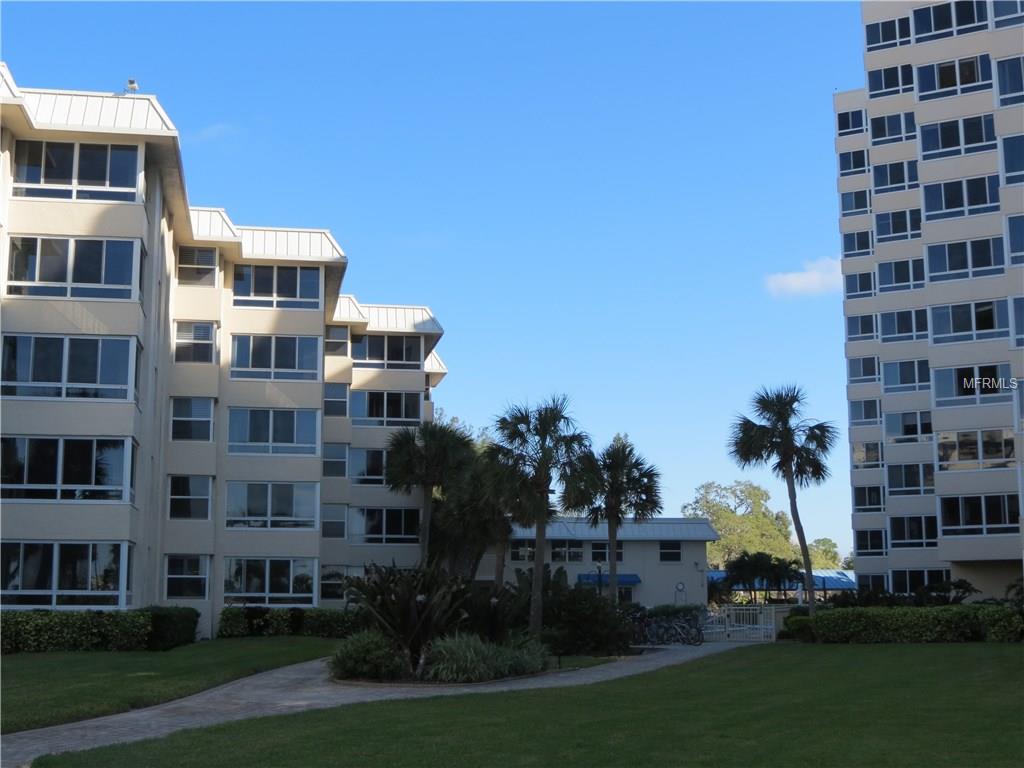 5916 MIDNIGHT PASS ROAD, SARASOTA, Florida 34242, 2 Bedrooms Bedrooms, 5 Rooms Rooms,2 BathroomsBathrooms,Residential,For sale,MIDNIGHT PASS,A4202599