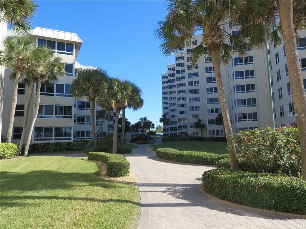 5916 MIDNIGHT PASS ROAD, SARASOTA, Florida 34242, 2 Bedrooms Bedrooms, 5 Rooms Rooms,2 BathroomsBathrooms,Residential,For sale,MIDNIGHT PASS,A4202599