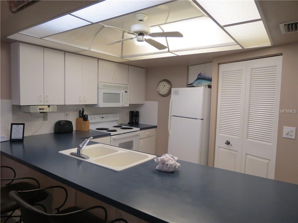 5916 MIDNIGHT PASS ROAD, SARASOTA, Florida 34242, 2 Bedrooms Bedrooms, 5 Rooms Rooms,2 BathroomsBathrooms,Residential,For sale,MIDNIGHT PASS,A4202599