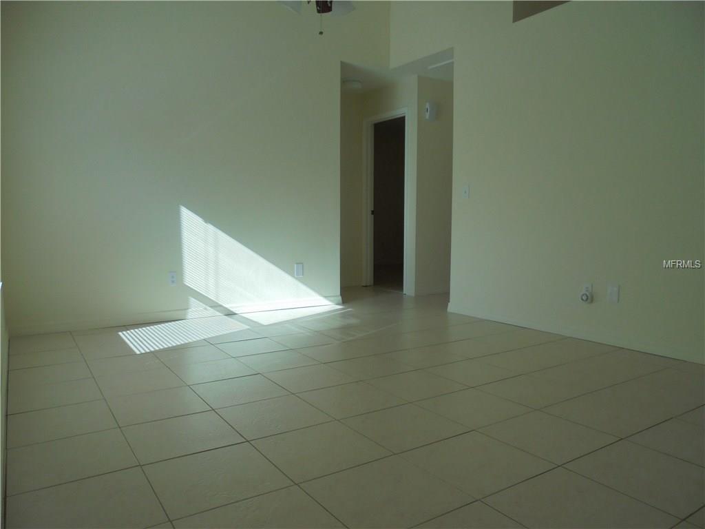 40212 ORANGE CIRCLE, LADY LAKE, Florida 32159, 3 Bedrooms Bedrooms, 6 Rooms Rooms,2 BathroomsBathrooms,Residential,For sale,ORANGE,G4852347