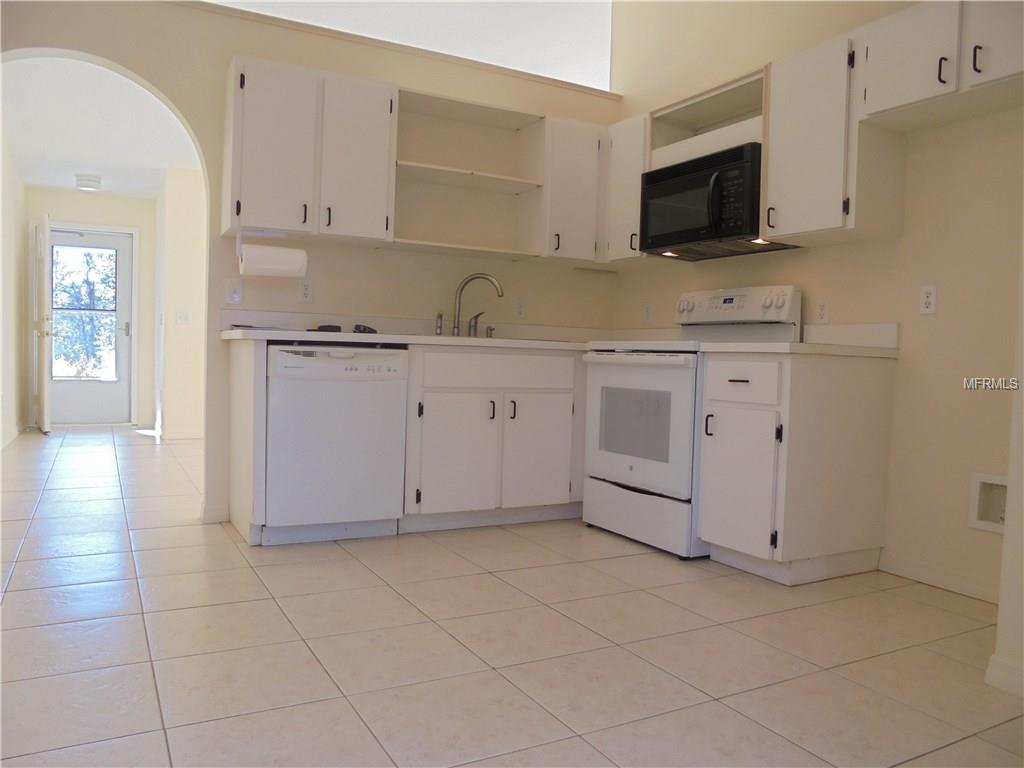 40212 ORANGE CIRCLE, LADY LAKE, Florida 32159, 3 Bedrooms Bedrooms, 6 Rooms Rooms,2 BathroomsBathrooms,Residential,For sale,ORANGE,G4852347