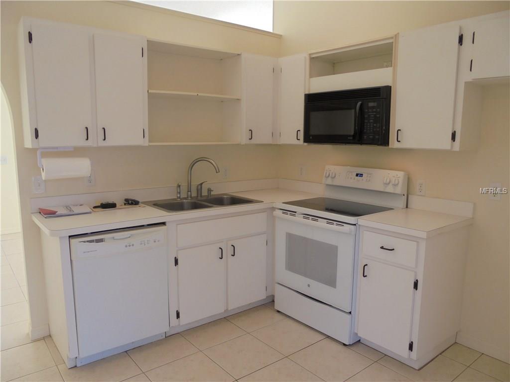 40212 ORANGE CIRCLE, LADY LAKE, Florida 32159, 3 Bedrooms Bedrooms, 6 Rooms Rooms,2 BathroomsBathrooms,Residential,For sale,ORANGE,G4852347