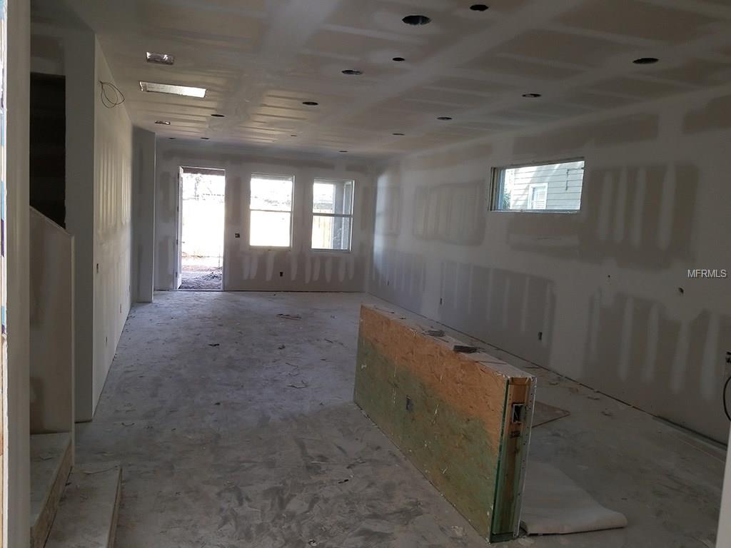 3921 W SAN PEDRO STREET, TAMPA, Florida 33629, 4 Bedrooms Bedrooms, 8 Rooms Rooms,3 BathroomsBathrooms,Residential,For sale,SAN PEDRO,T2927229