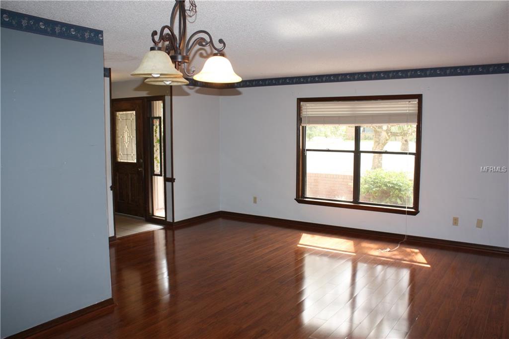 693 YALE ROAD, DELAND, Florida 32724, 3 Bedrooms Bedrooms, 5 Rooms Rooms,2 BathroomsBathrooms,Residential,For sale,YALE,V4722853