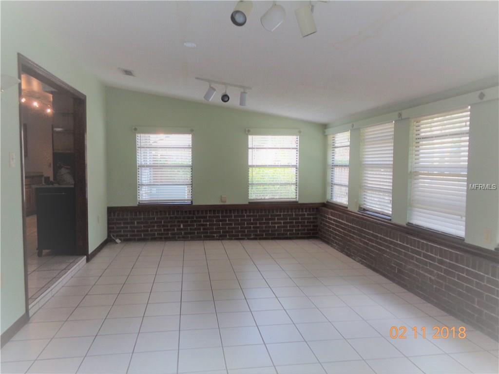 693 YALE ROAD, DELAND, Florida 32724, 3 Bedrooms Bedrooms, 5 Rooms Rooms,2 BathroomsBathrooms,Residential,For sale,YALE,V4722853