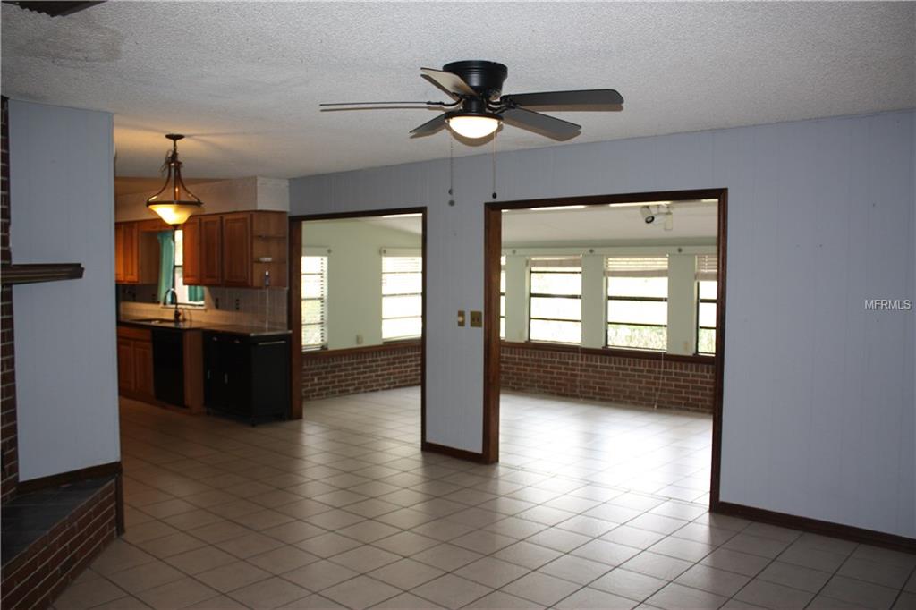 693 YALE ROAD, DELAND, Florida 32724, 3 Bedrooms Bedrooms, 5 Rooms Rooms,2 BathroomsBathrooms,Residential,For sale,YALE,V4722853