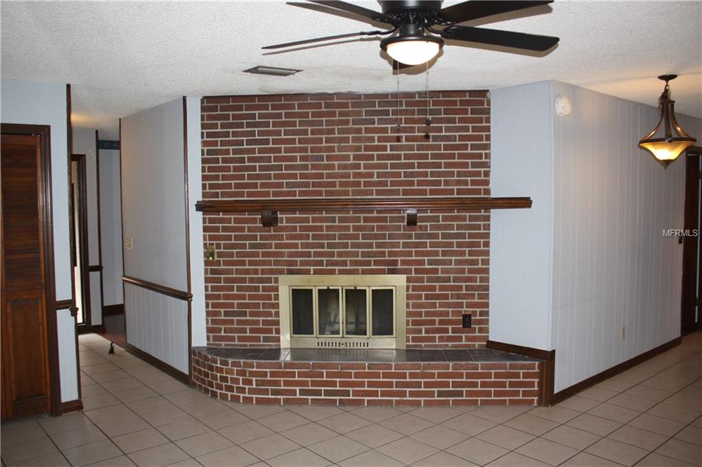 693 YALE ROAD, DELAND, Florida 32724, 3 Bedrooms Bedrooms, 5 Rooms Rooms,2 BathroomsBathrooms,Residential,For sale,YALE,V4722853