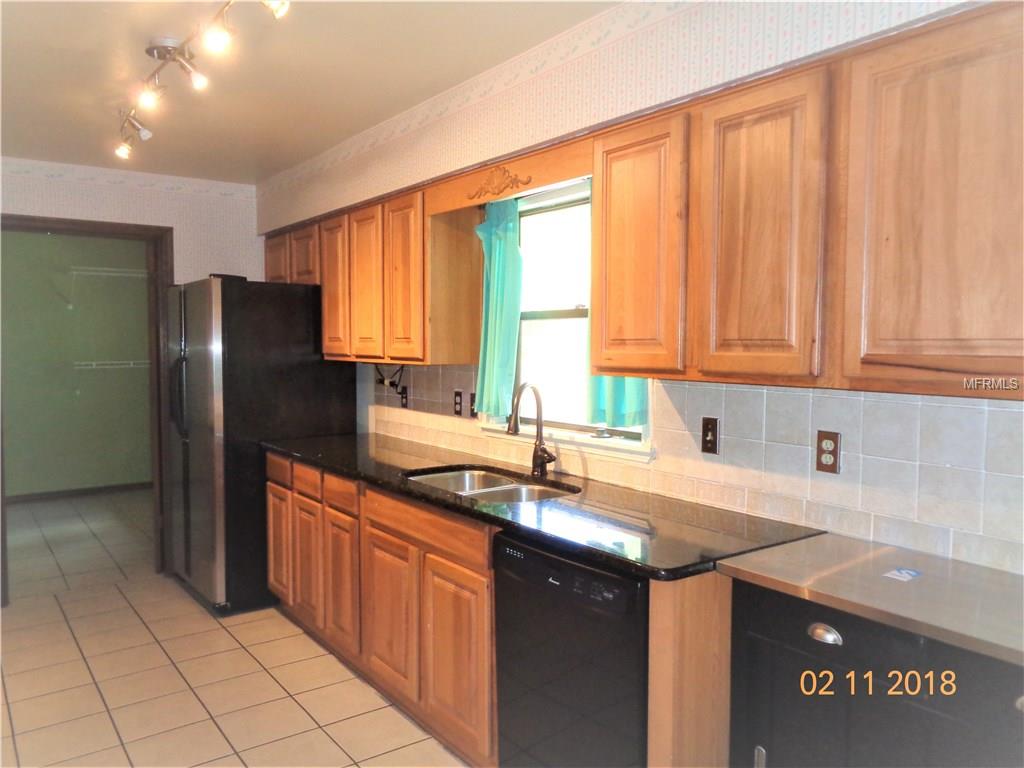 693 YALE ROAD, DELAND, Florida 32724, 3 Bedrooms Bedrooms, 5 Rooms Rooms,2 BathroomsBathrooms,Residential,For sale,YALE,V4722853