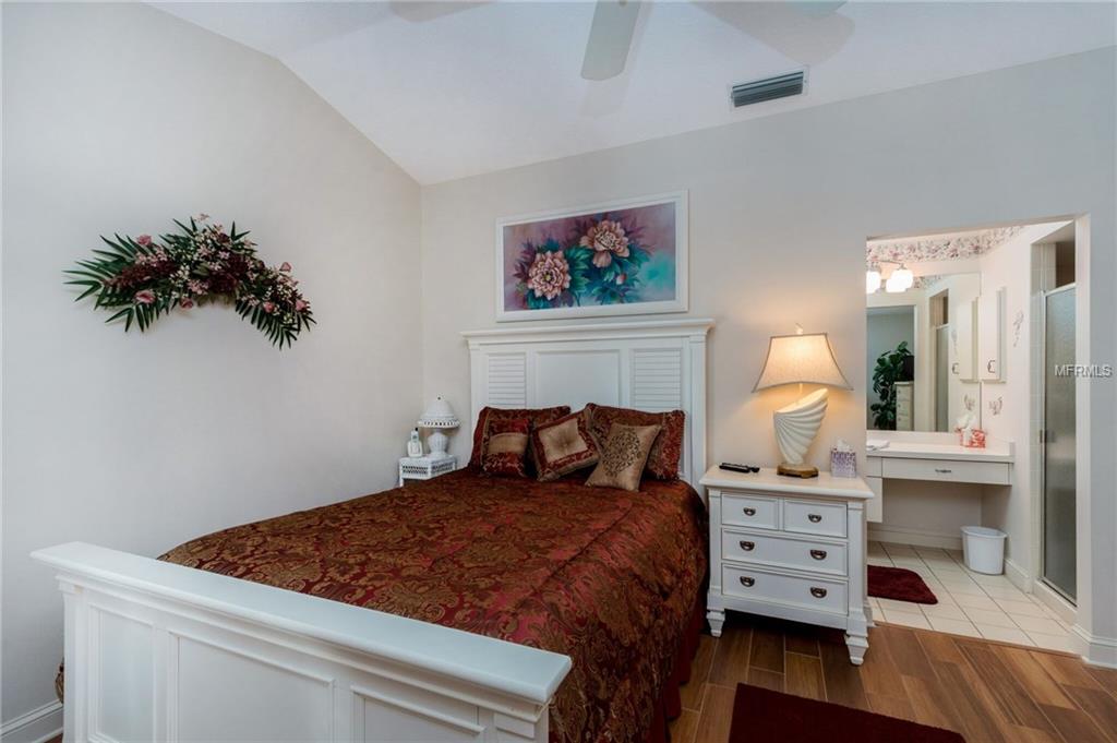 1149 HARBOR TOWN WAY, VENICE, Florida 34292, 2 Bedrooms Bedrooms, 6 Rooms Rooms,2 BathroomsBathrooms,Residential,For sale,HARBOR TOWN,D5922961