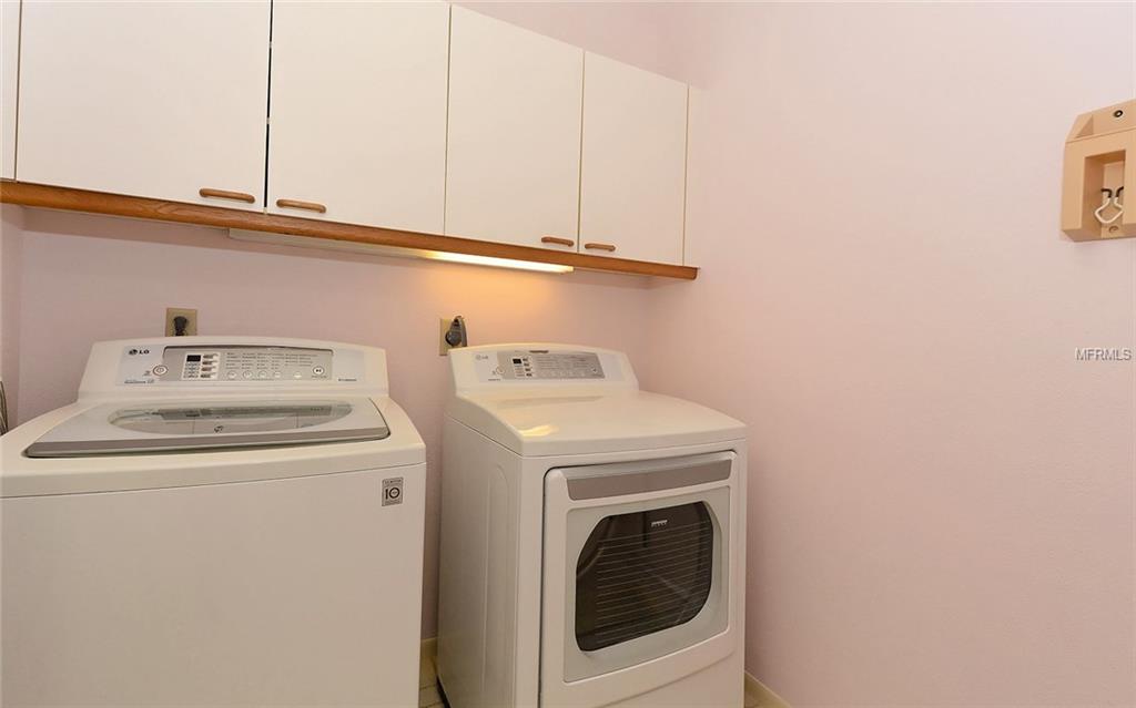 2004 HARBOURSIDE DRIVE, LONGBOAT KEY, Florida 34228, 2 Bedrooms Bedrooms, 7 Rooms Rooms,2 BathroomsBathrooms,Residential,For sale,HARBOURSIDE,A4209791