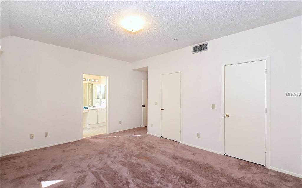 2004 HARBOURSIDE DRIVE, LONGBOAT KEY, Florida 34228, 2 Bedrooms Bedrooms, 7 Rooms Rooms,2 BathroomsBathrooms,Residential,For sale,HARBOURSIDE,A4209791