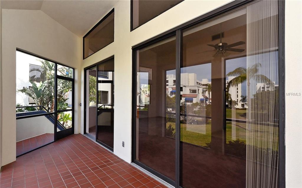 2004 HARBOURSIDE DRIVE, LONGBOAT KEY, Florida 34228, 2 Bedrooms Bedrooms, 7 Rooms Rooms,2 BathroomsBathrooms,Residential,For sale,HARBOURSIDE,A4209791