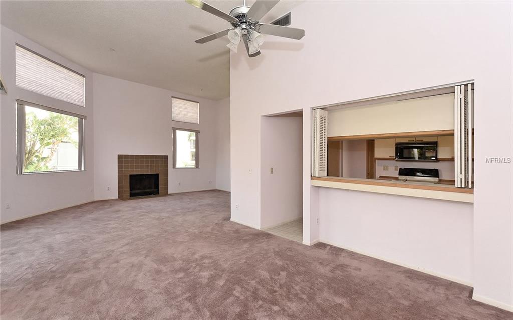 2004 HARBOURSIDE DRIVE, LONGBOAT KEY, Florida 34228, 2 Bedrooms Bedrooms, 7 Rooms Rooms,2 BathroomsBathrooms,Residential,For sale,HARBOURSIDE,A4209791