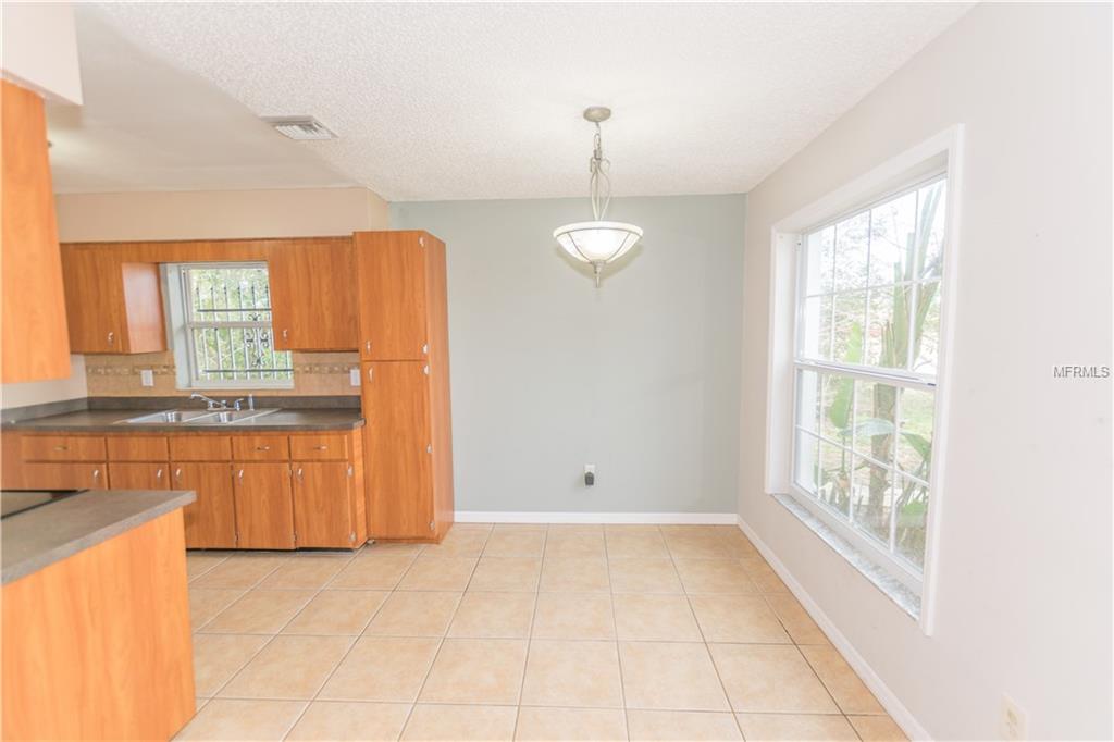 6 W 16TH STREET, APOPKA, Florida 32703, 3 Bedrooms Bedrooms, 3 Rooms Rooms,2 BathroomsBathrooms,Residential,For sale,16TH,T2928247