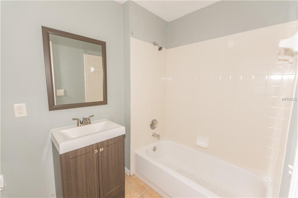 6 W 16TH STREET, APOPKA, Florida 32703, 3 Bedrooms Bedrooms, 3 Rooms Rooms,2 BathroomsBathrooms,Residential,For sale,16TH,T2928247