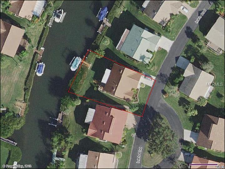 19 INLETS BOULEVARD, NOKOMIS, Florida 34275, 3 Bedrooms Bedrooms, 7 Rooms Rooms,2 BathroomsBathrooms,Residential,For sale,INLETS,N5916400