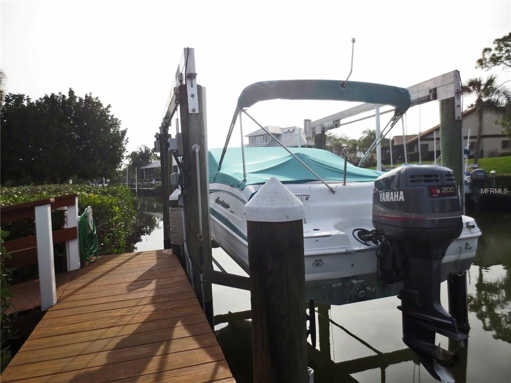 19 INLETS BOULEVARD, NOKOMIS, Florida 34275, 3 Bedrooms Bedrooms, 7 Rooms Rooms,2 BathroomsBathrooms,Residential,For sale,INLETS,N5916400