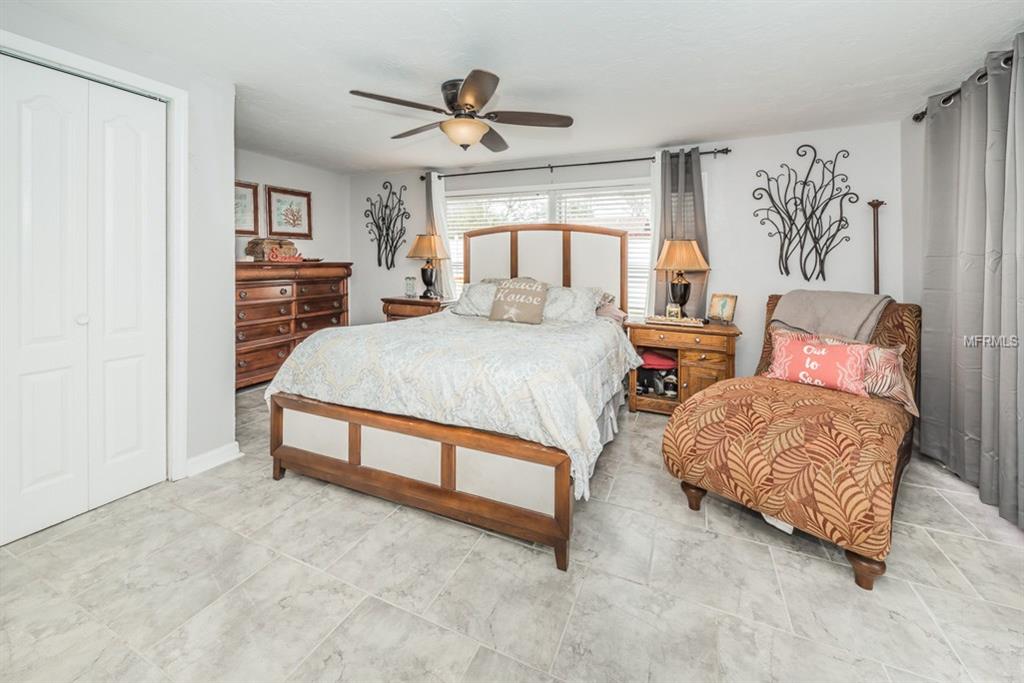 6026 12TH WAY N, ST PETERSBURG, Florida 33703, 3 Bedrooms Bedrooms, 5 Rooms Rooms,2 BathroomsBathrooms,Residential,For sale,12TH,U7847555