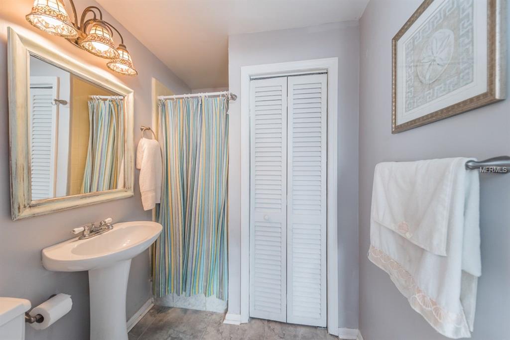 6026 12TH WAY N, ST PETERSBURG, Florida 33703, 3 Bedrooms Bedrooms, 5 Rooms Rooms,2 BathroomsBathrooms,Residential,For sale,12TH,U7847555