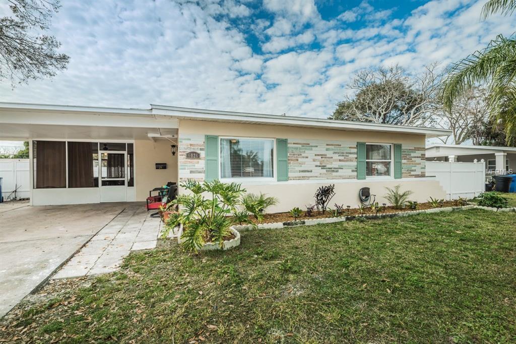 6026 12TH WAY N, ST PETERSBURG, Florida 33703, 3 Bedrooms Bedrooms, 5 Rooms Rooms,2 BathroomsBathrooms,Residential,For sale,12TH,U7847555