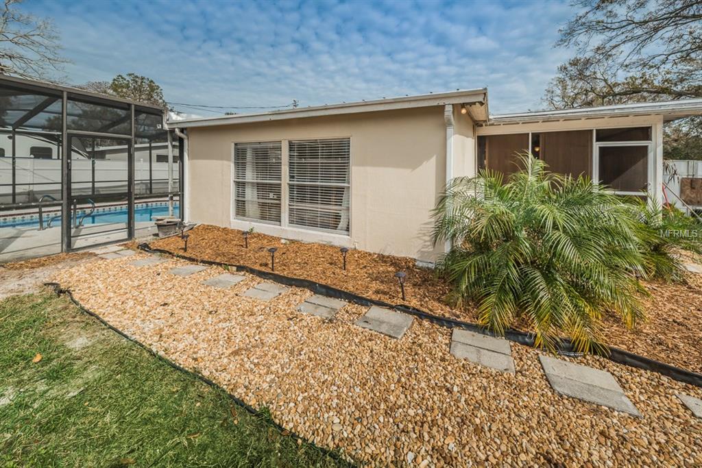 6026 12TH WAY N, ST PETERSBURG, Florida 33703, 3 Bedrooms Bedrooms, 5 Rooms Rooms,2 BathroomsBathrooms,Residential,For sale,12TH,U7847555