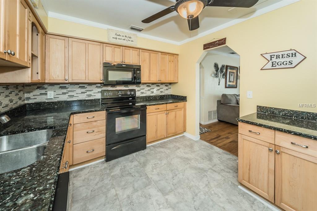 6026 12TH WAY N, ST PETERSBURG, Florida 33703, 3 Bedrooms Bedrooms, 5 Rooms Rooms,2 BathroomsBathrooms,Residential,For sale,12TH,U7847555