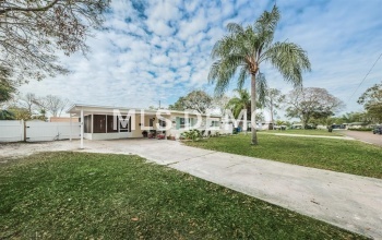 6026 12TH WAY N, ST PETERSBURG, Florida 33703, 3 Bedrooms Bedrooms, 5 Rooms Rooms,2 BathroomsBathrooms,Residential,For sale,12TH,U7847555