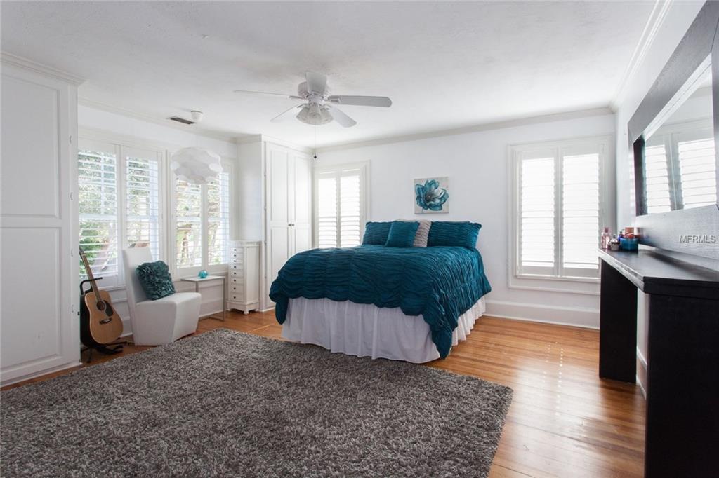 3701 ALABAMA AVENUE NE, ST PETERSBURG, Florida 33703, 5 Bedrooms Bedrooms, 12 Rooms Rooms,4 BathroomsBathrooms,Residential,For sale,ALABAMA,U7838149