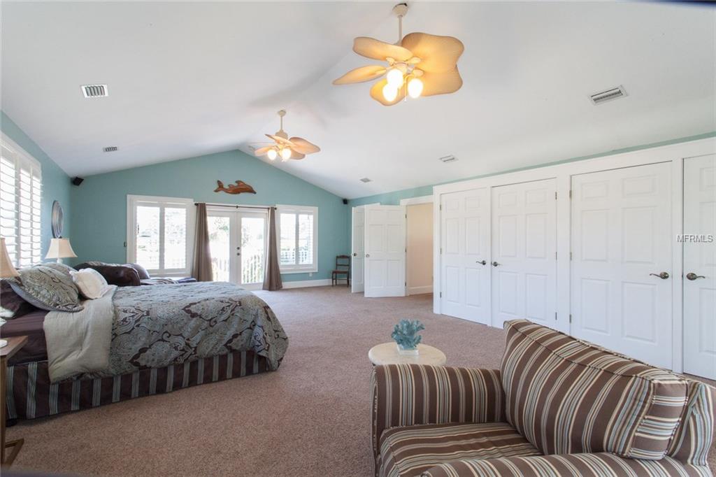 3701 ALABAMA AVENUE NE, ST PETERSBURG, Florida 33703, 5 Bedrooms Bedrooms, 12 Rooms Rooms,4 BathroomsBathrooms,Residential,For sale,ALABAMA,U7838149