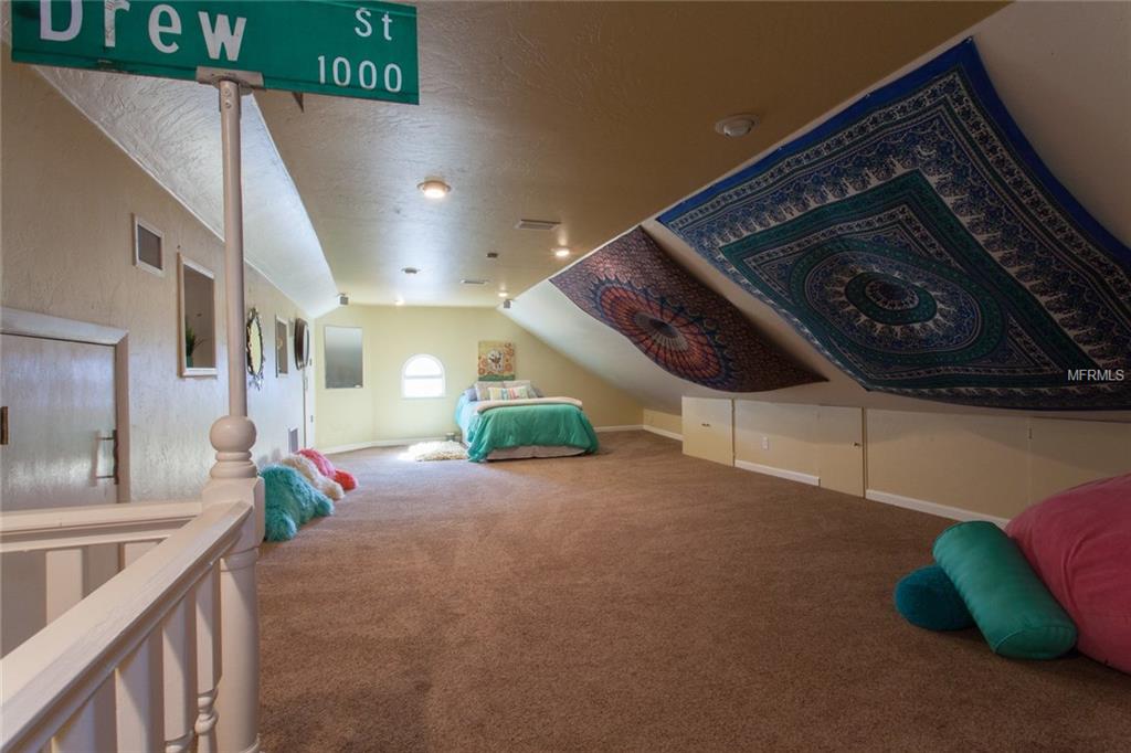 3701 ALABAMA AVENUE NE, ST PETERSBURG, Florida 33703, 5 Bedrooms Bedrooms, 12 Rooms Rooms,4 BathroomsBathrooms,Residential,For sale,ALABAMA,U7838149