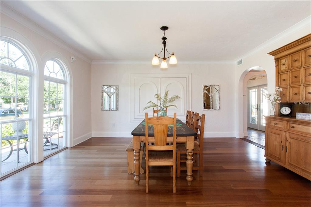 3701 ALABAMA AVENUE NE, ST PETERSBURG, Florida 33703, 5 Bedrooms Bedrooms, 12 Rooms Rooms,4 BathroomsBathrooms,Residential,For sale,ALABAMA,U7838149