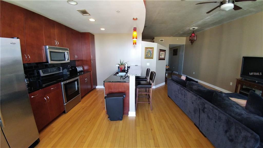 777 N ASHLEY DRIVE, TAMPA, Florida 33602, 1 Bedroom Bedrooms, 3 Rooms Rooms,1 BathroomBathrooms,Residential,For sale,ASHLEY,T2925127