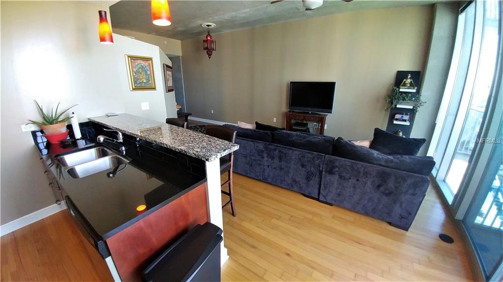 777 N ASHLEY DRIVE, TAMPA, Florida 33602, 1 Bedroom Bedrooms, 3 Rooms Rooms,1 BathroomBathrooms,Residential,For sale,ASHLEY,T2925127