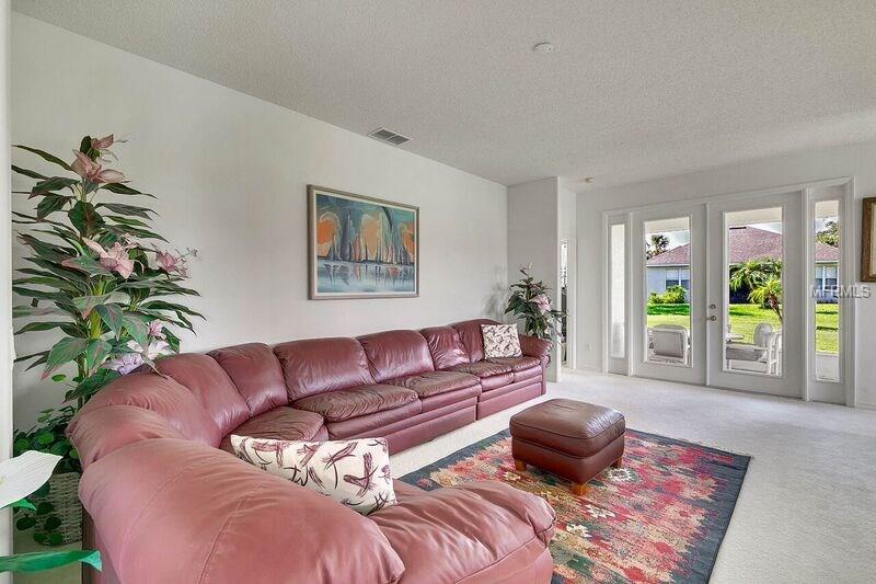 2612 SOUTHPOINTE COURT, KISSIMMEE, Florida 34746, 3 Bedrooms Bedrooms, 7 Rooms Rooms,2 BathroomsBathrooms,Residential,For sale,SOUTHPOINTE,O5533221