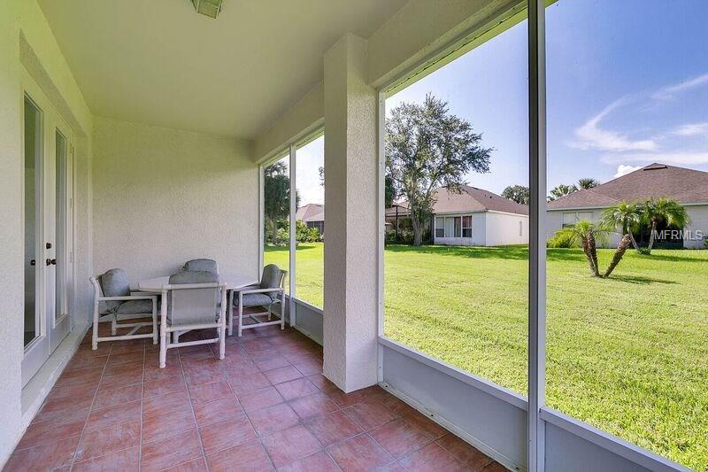 2612 SOUTHPOINTE COURT, KISSIMMEE, Florida 34746, 3 Bedrooms Bedrooms, 7 Rooms Rooms,2 BathroomsBathrooms,Residential,For sale,SOUTHPOINTE,O5533221