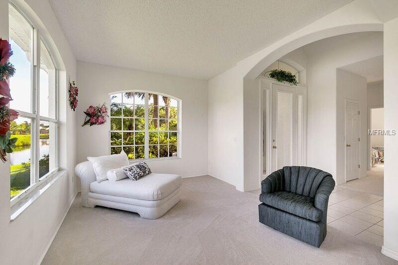 2612 SOUTHPOINTE COURT, KISSIMMEE, Florida 34746, 3 Bedrooms Bedrooms, 7 Rooms Rooms,2 BathroomsBathrooms,Residential,For sale,SOUTHPOINTE,O5533221